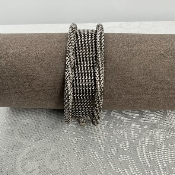 Vintage Silver-Tone Mesh Bracelet With Black Enamel Accents - Picture 1 of 4